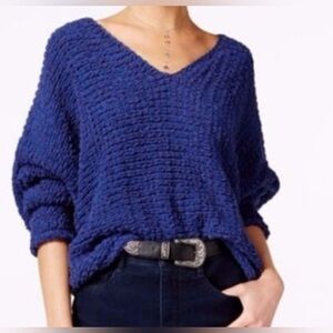 Free People Dolphin Bay V-
Neck Sweater